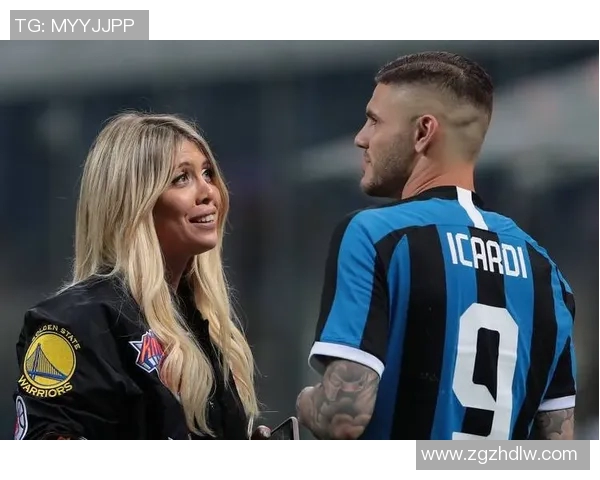 足球明星的妻子娜拉揭秘她的爱情故事与生活点滴 足球明星的妻子娜拉揭秘她的爱情故事与生活点滴